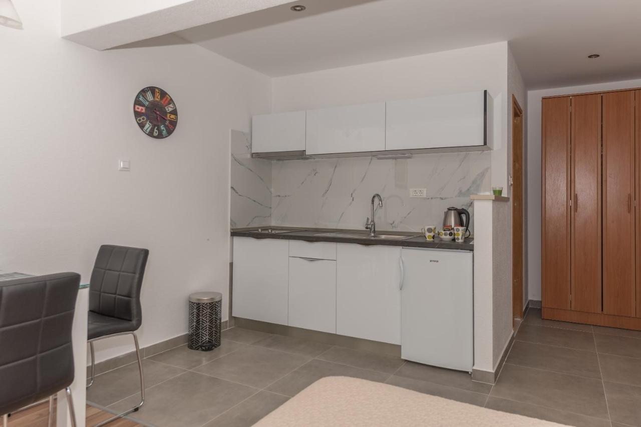 Nina Seaview Apartamento Baška Voda Exterior foto